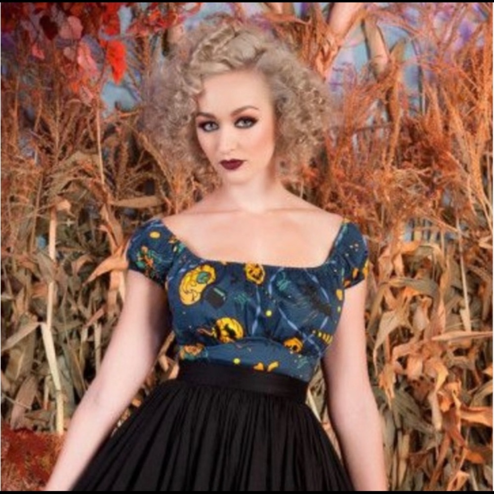 Pinup Couture top size 4xl New